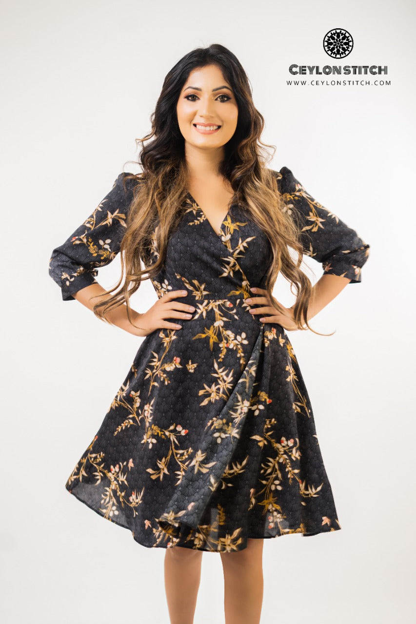 Button-Wrap Dress S / Black Button-Wrap Dress S / Black